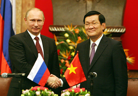Chủ tịch nước Trương Tấn Sang hội đàm với Tổng thống V. Putin ảnh 1